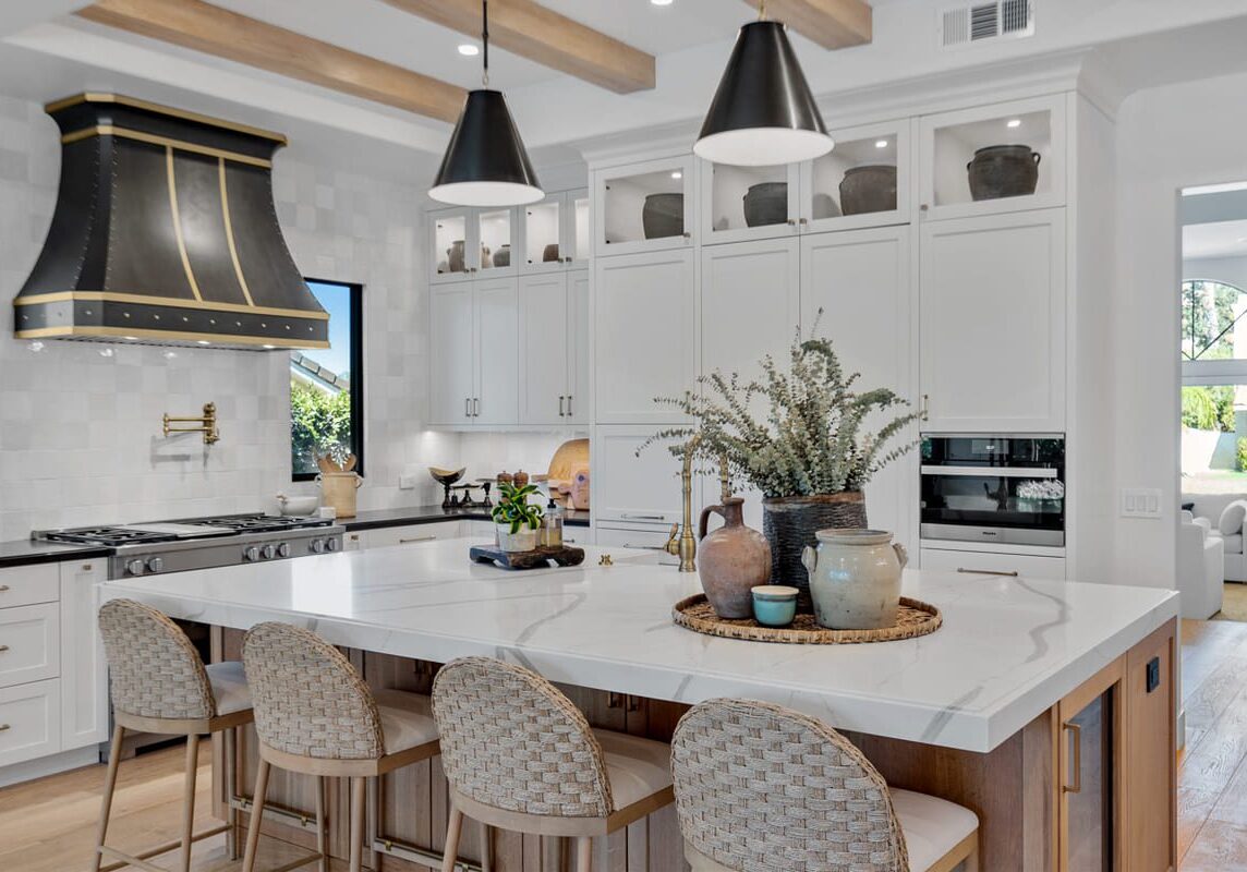 Farmhouse Chic kitchen remodel in Oak Park by JRP Design and Remodel